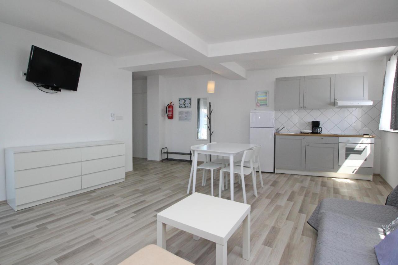 Apartments By The Sea Baska, Krk - 18824 Exterior foto